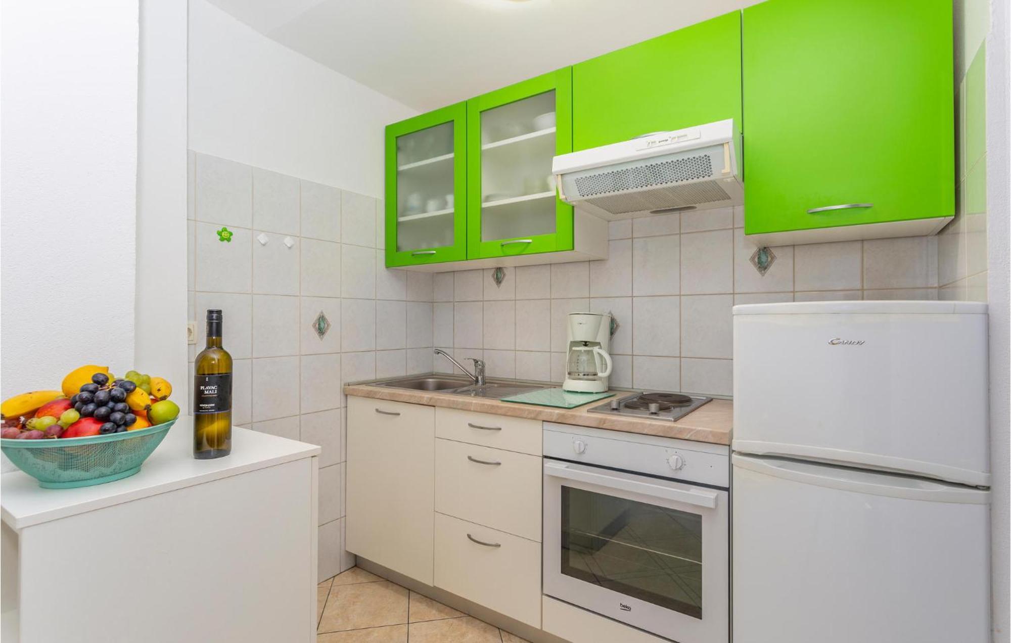 2 Bedroom Cozy Apartment In אומיסאליי מראה חיצוני תמונה